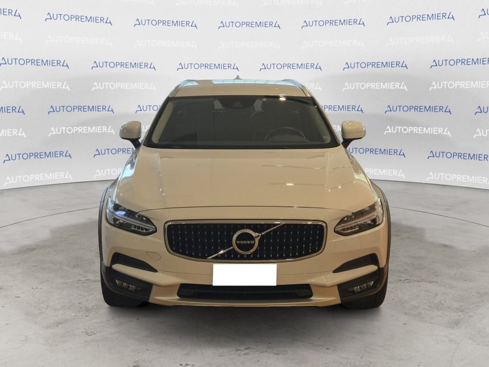 Volvo V90 Cross Country usata a Como (3)