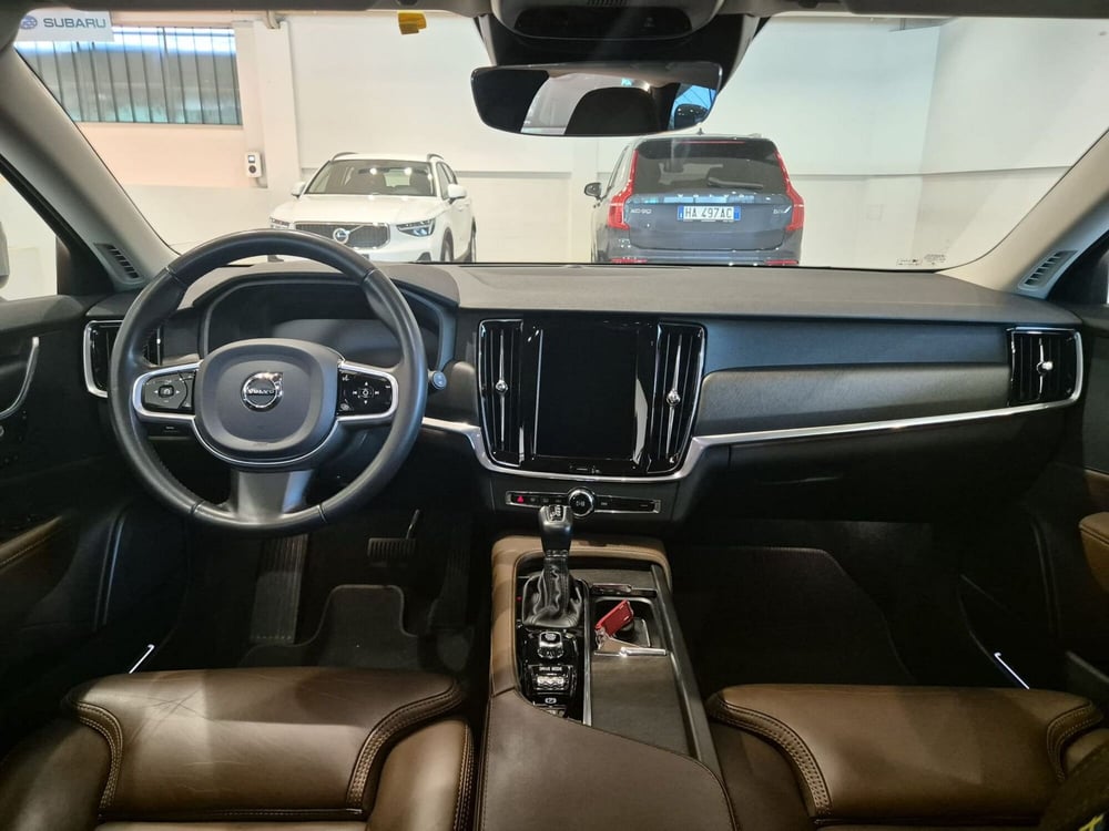 Volvo V90 Cross Country usata a Como (7)