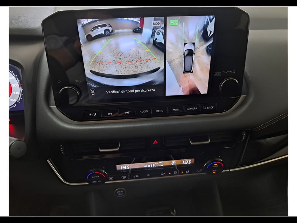 Nissan Qashqai usata a Arezzo (16)