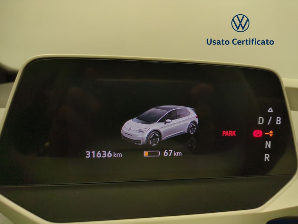 Volkswagen ID.3 usata a Avellino (17)