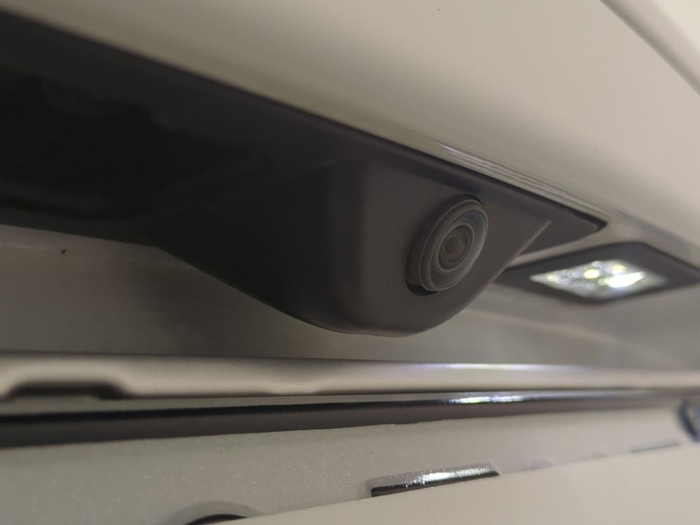 Alfa Romeo Stelvio usata a Avellino (15)