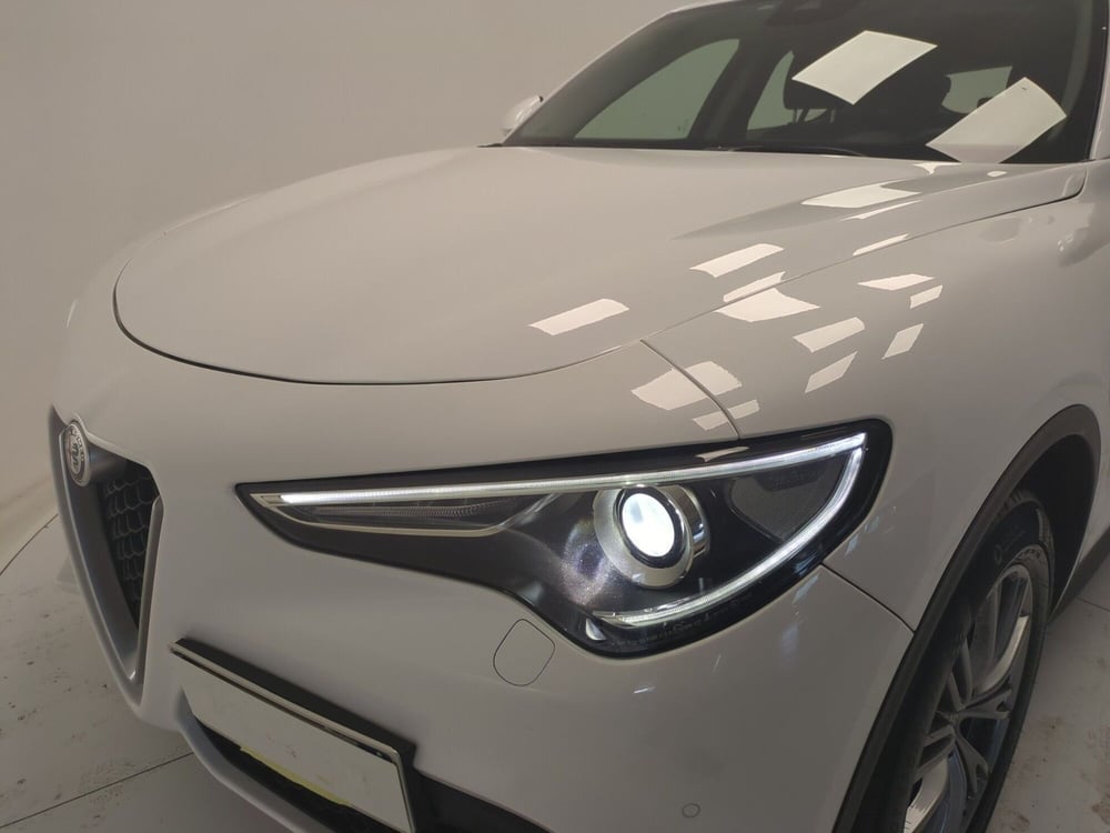 Alfa Romeo Stelvio usata a Avellino (8)