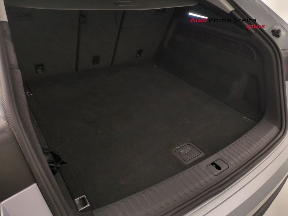Audi Q8 usata a Avellino (13)