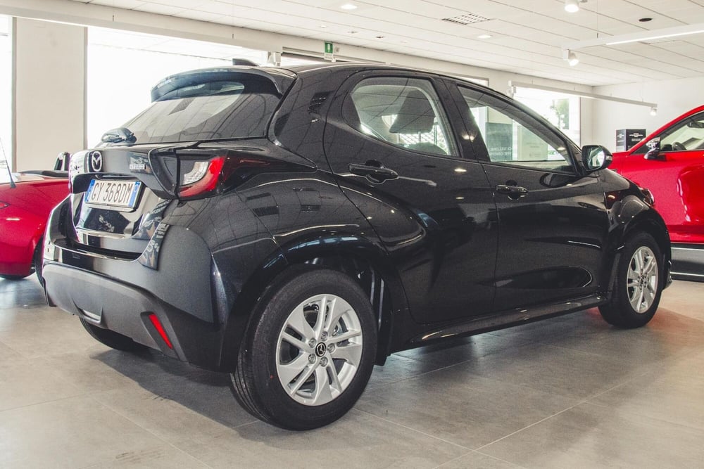 Mazda Mazda2 Hybrid nuova a Vercelli (3)