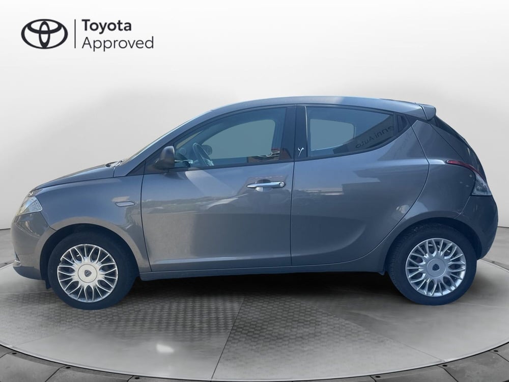Lancia Ypsilon usata a Catanzaro (2)