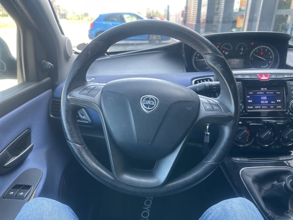 Lancia Ypsilon usata a Catanzaro (20)