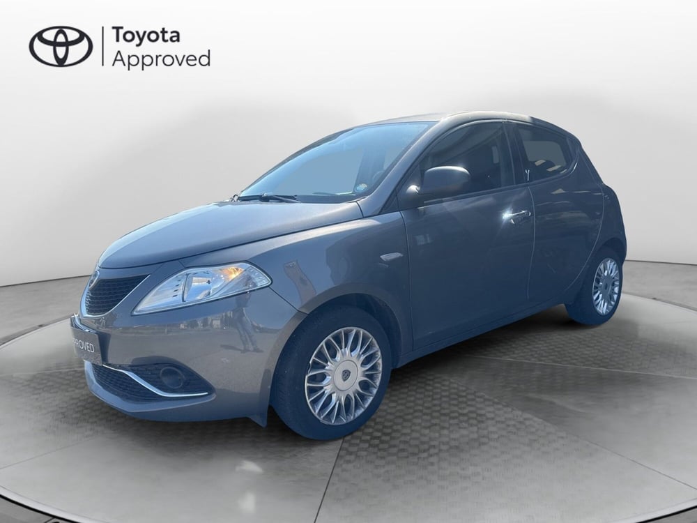 Lancia Ypsilon usata a Catanzaro (6)