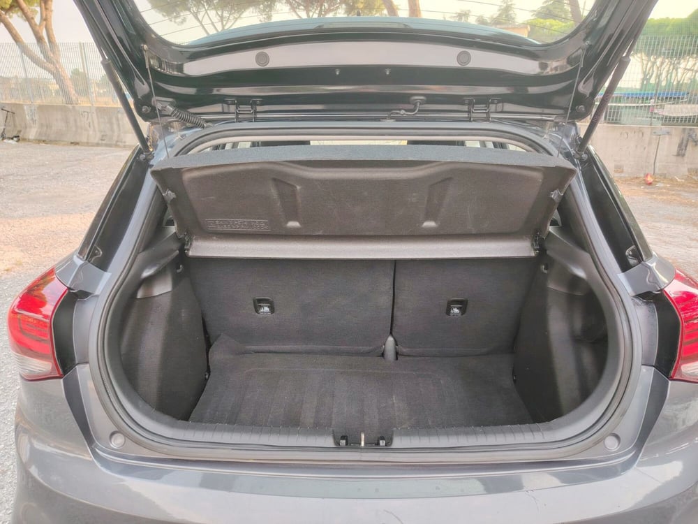 Hyundai i20 usata a Massa-Carrara (13)