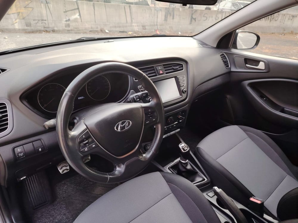 Hyundai i20 usata a Massa-Carrara (15)