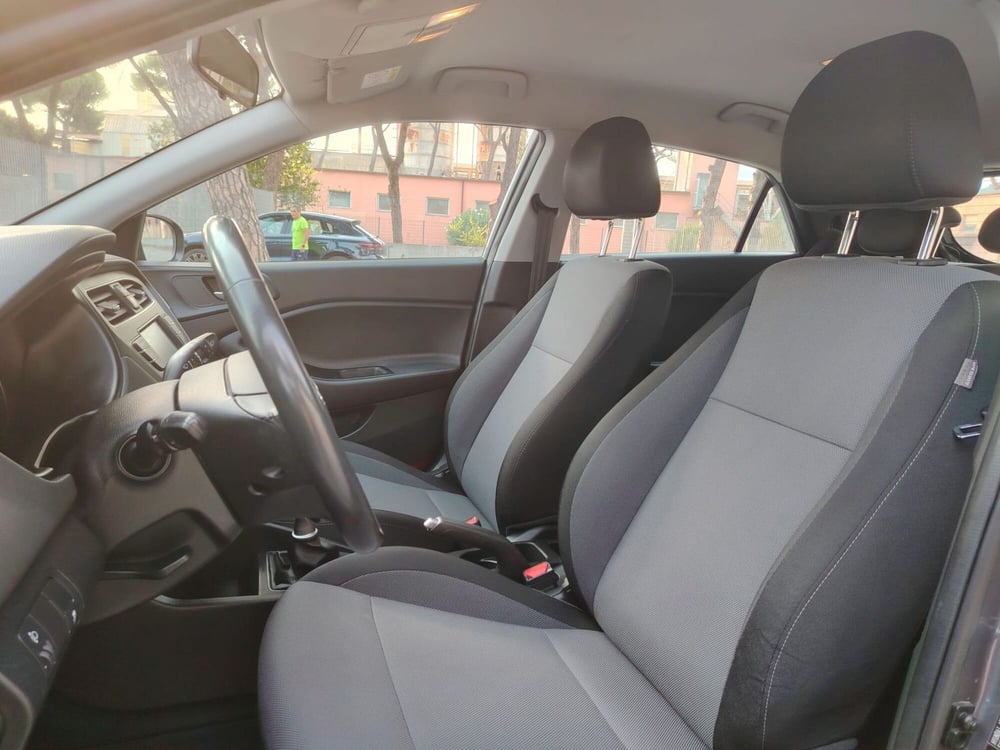 Hyundai i20 usata a Massa-Carrara (16)