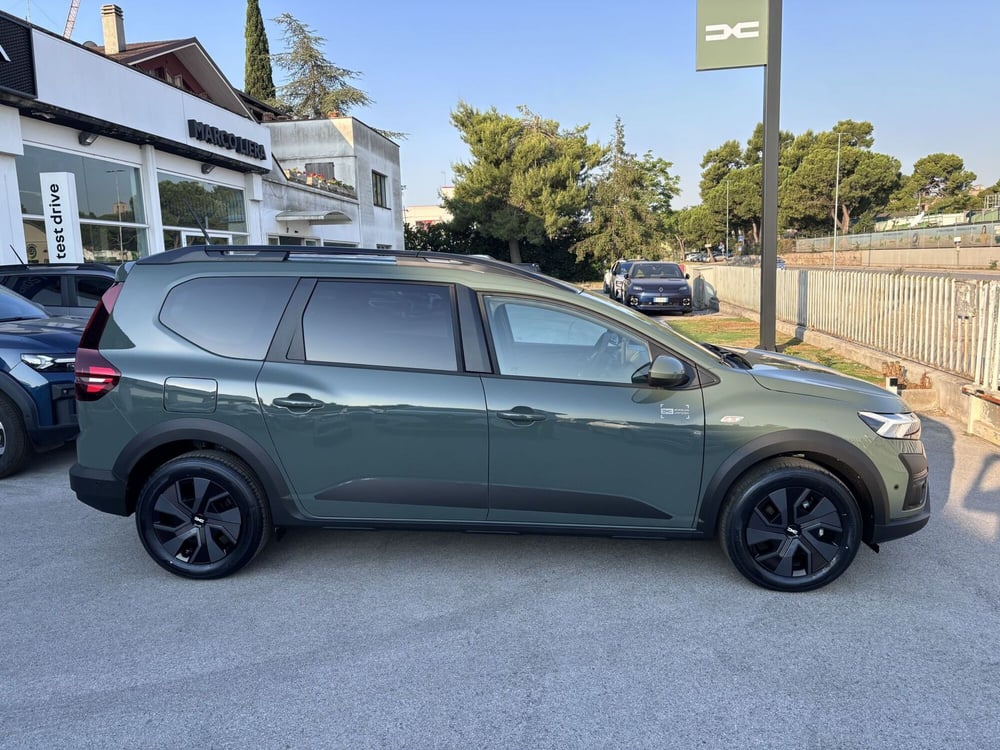 Dacia Jogger nuova a Ancona (4)