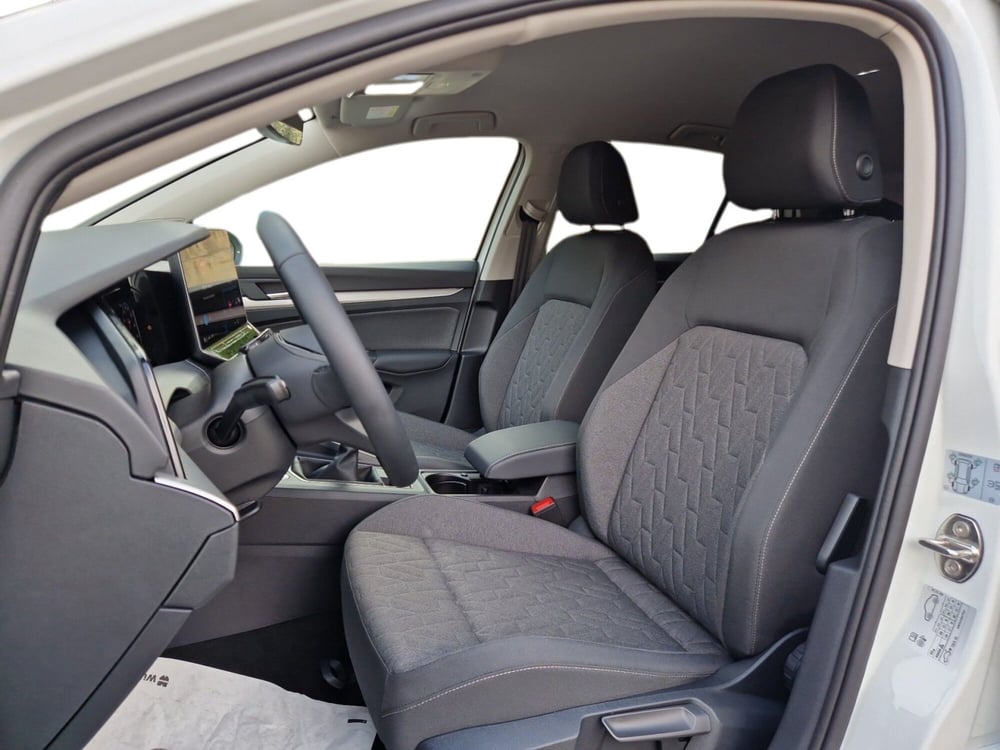 Volkswagen Golf nuova a Siena (11)