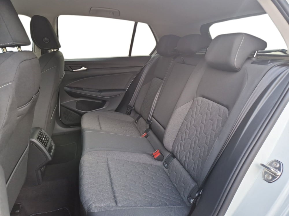 Volkswagen Golf nuova a Siena (12)