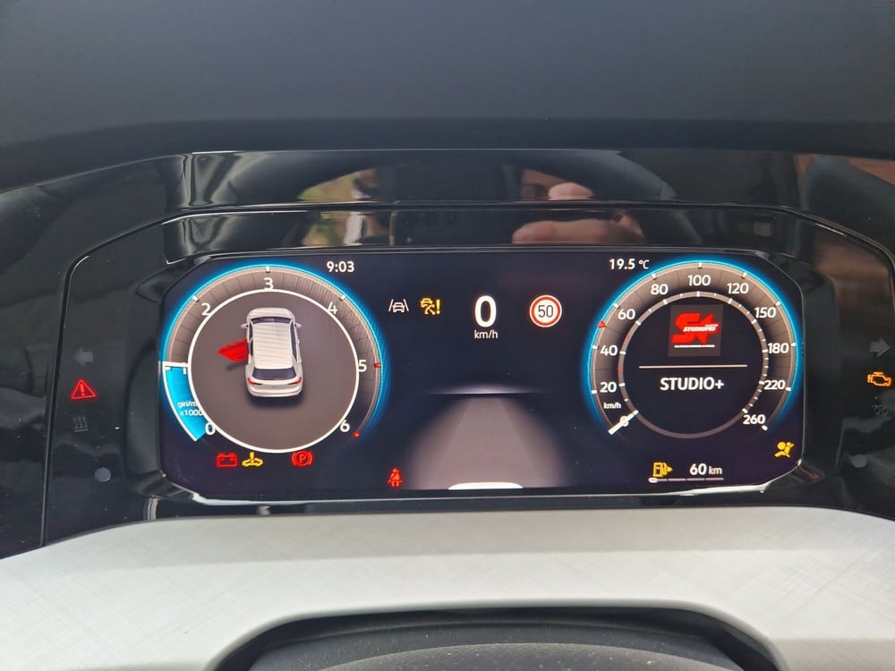 Volkswagen Golf nuova a Siena (15)
