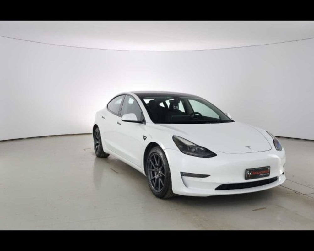 Tesla Model 3 usata a Bologna (3)