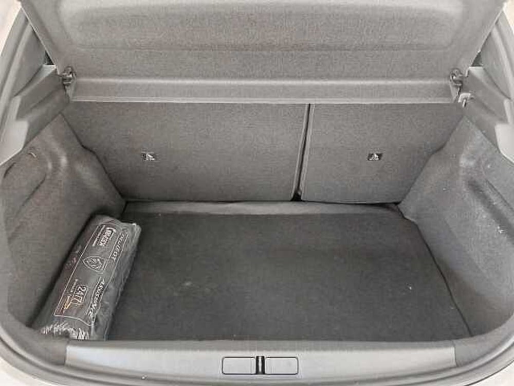 Peugeot 208 nuova a Palermo (18)