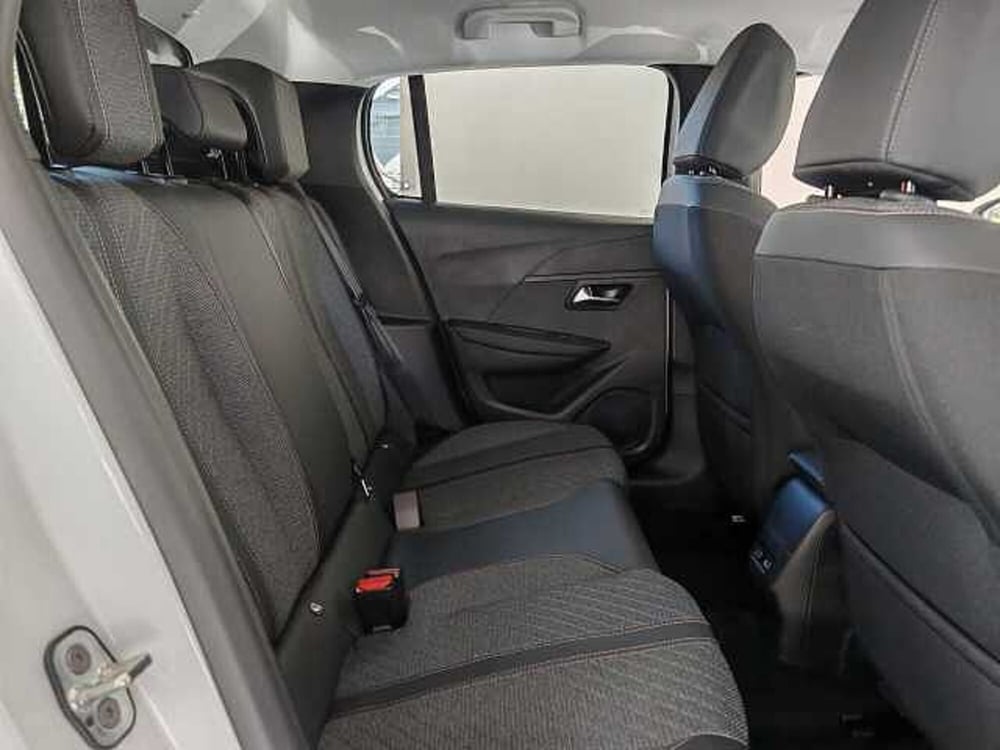 Peugeot 208 nuova a Palermo (8)