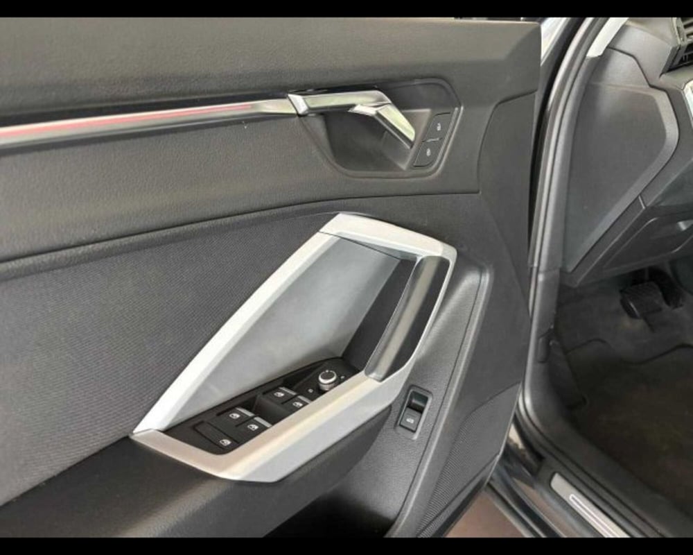 Audi Q3 Sportback usata a Bologna (18)