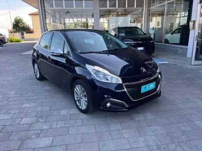 Peugeot 208 82 Stop&amp;Start 5 porte Allure del 2019 usata a Magenta
