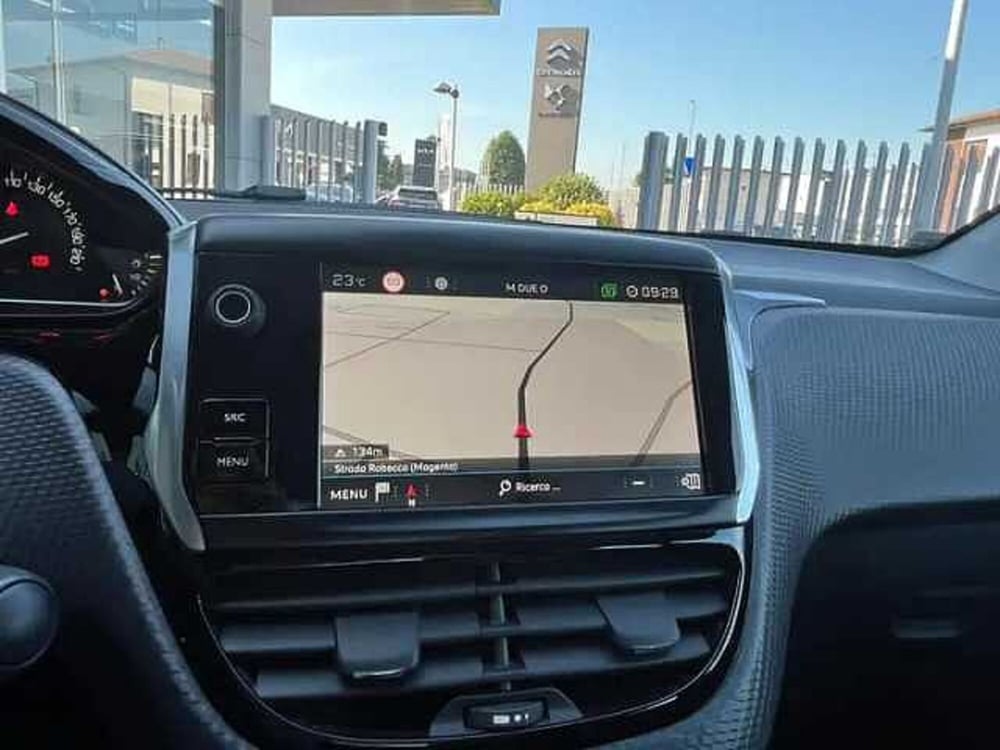 Peugeot 208 usata a Milano (12)