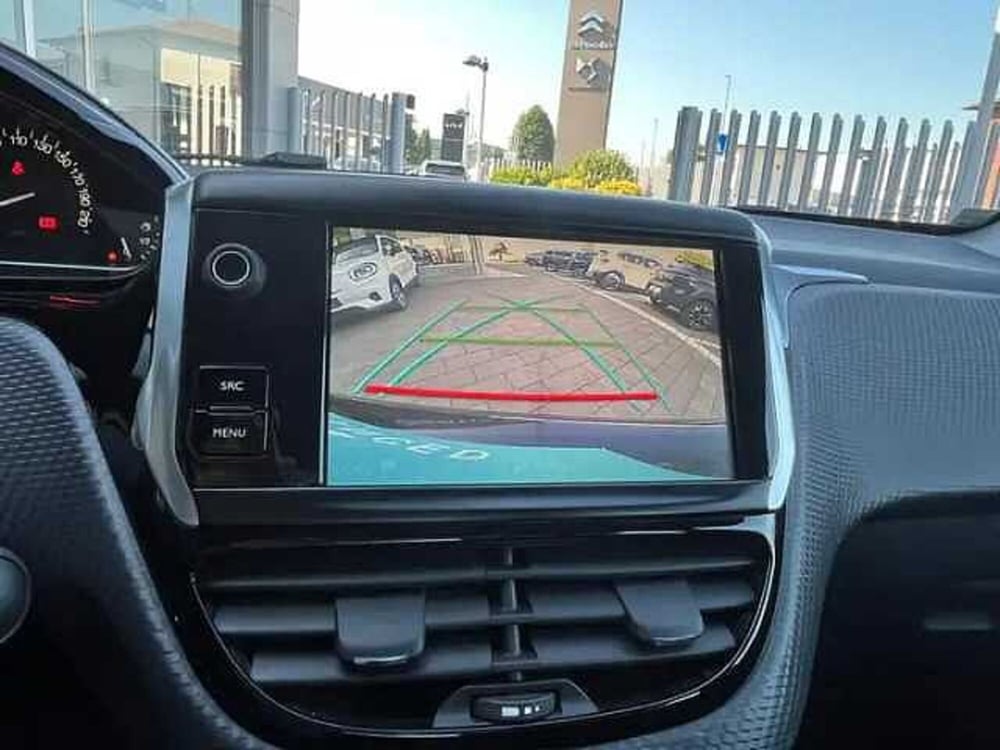 Peugeot 208 usata a Milano (13)
