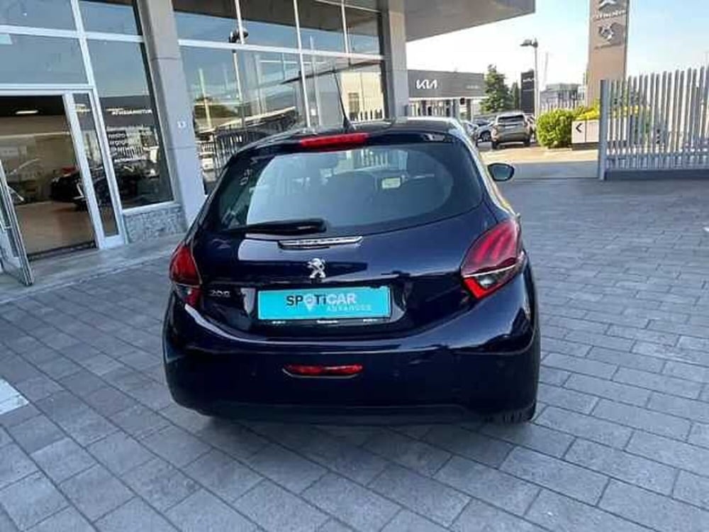Peugeot 208 usata a Milano (6)