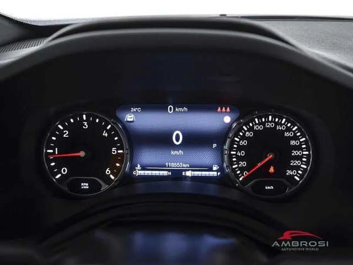 Jeep Renegade usata a Viterbo (13)