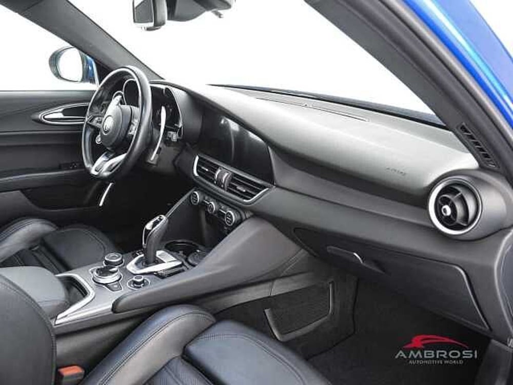 Alfa Romeo Giulia usata a Viterbo (12)