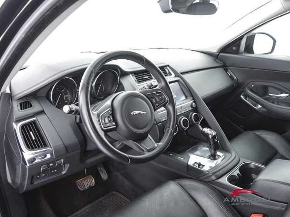 Jaguar E-Pace usata a Viterbo (8)
