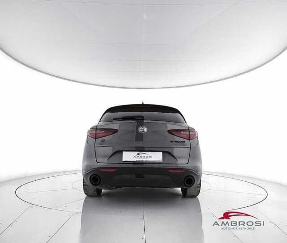Alfa Romeo Stelvio usata a Viterbo (6)