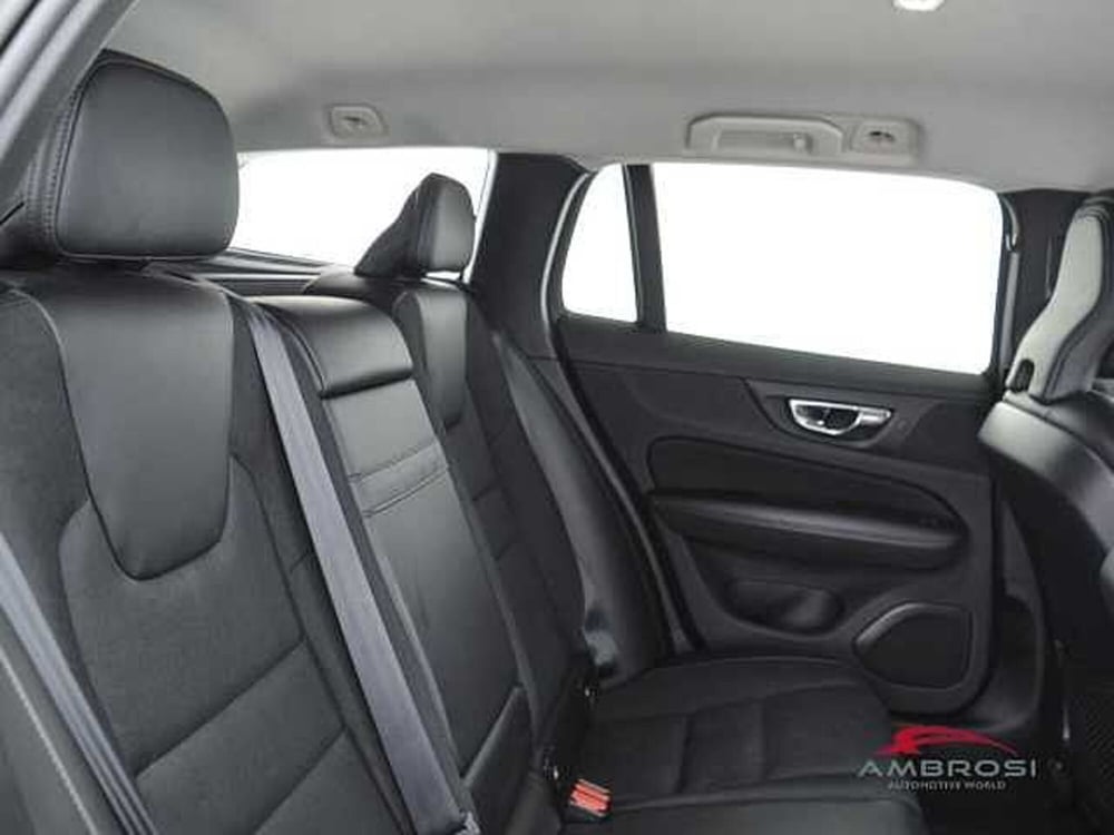 Volvo V60 usata a Viterbo (11)