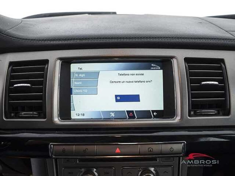 Jaguar XF usata a Viterbo (15)