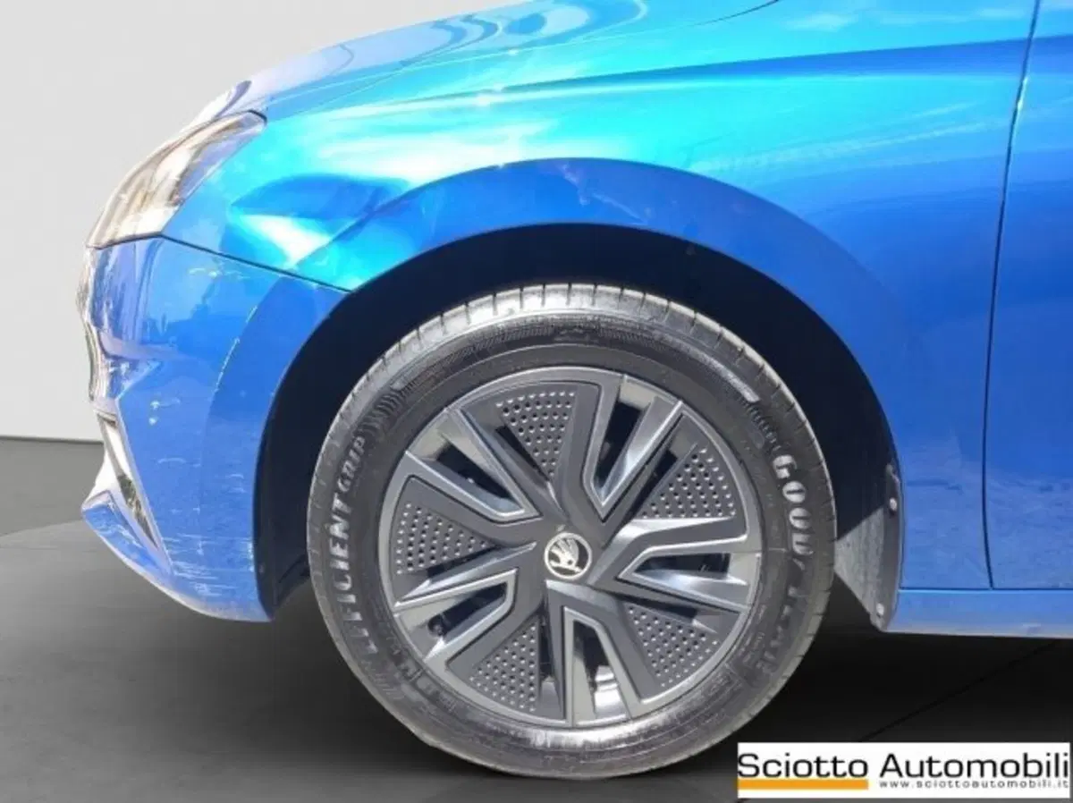 Skoda Fabia usata a Messina (19)