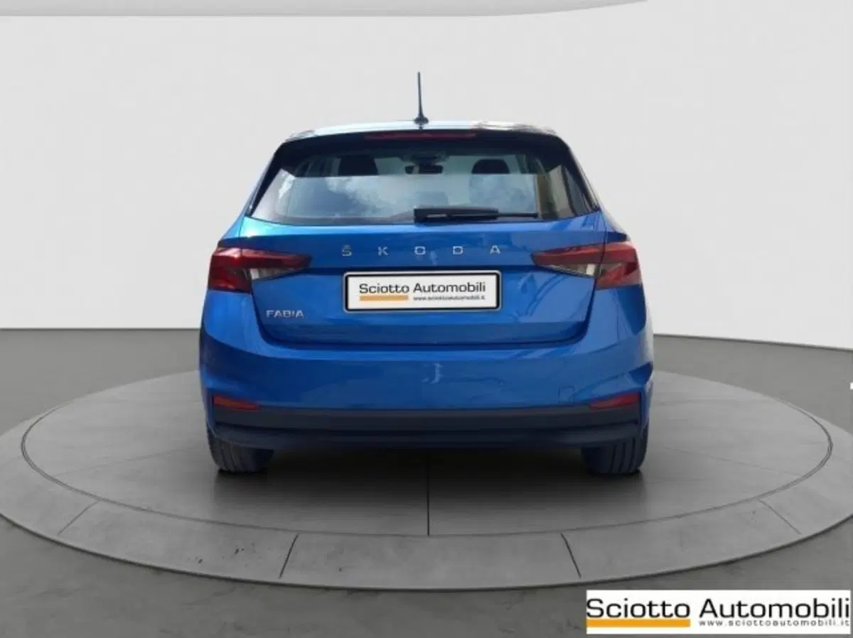 Skoda Fabia usata a Messina (5)