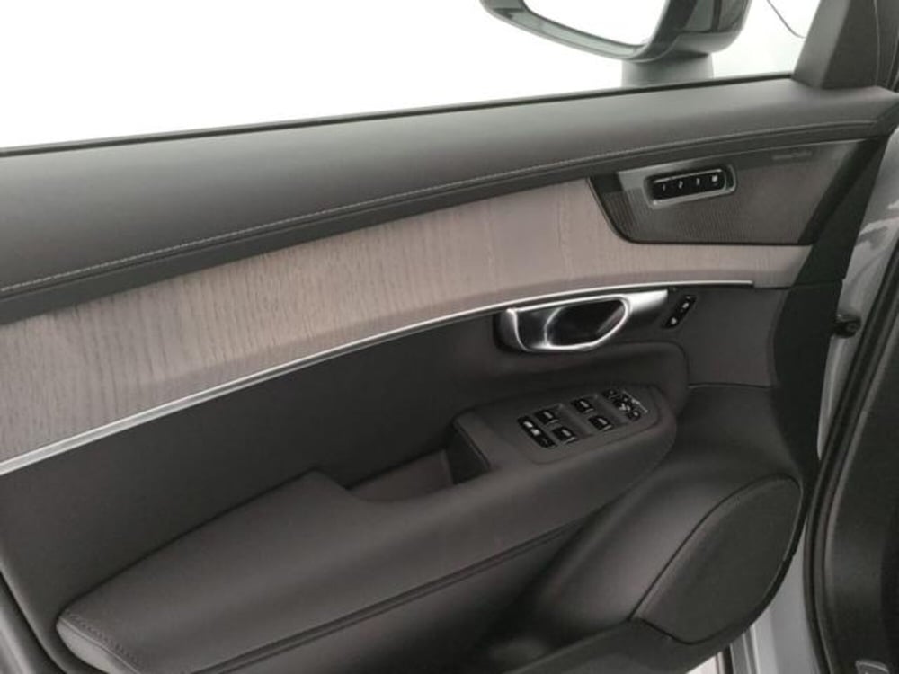 Volvo XC90 nuova a Modena (11)