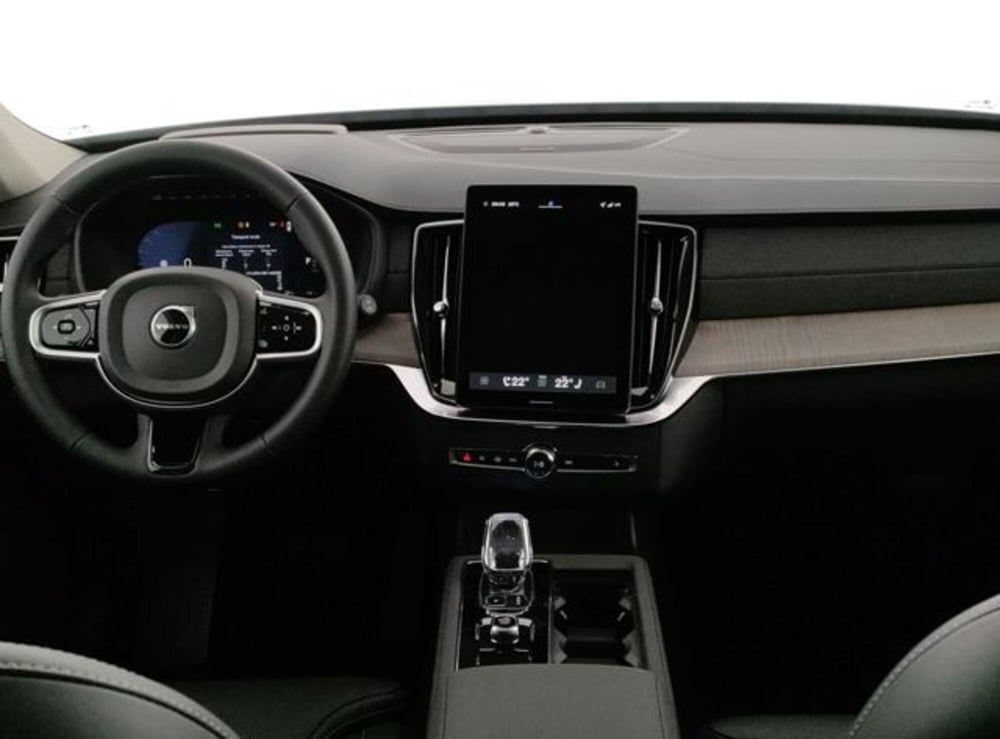 Volvo XC90 nuova a Modena (15)