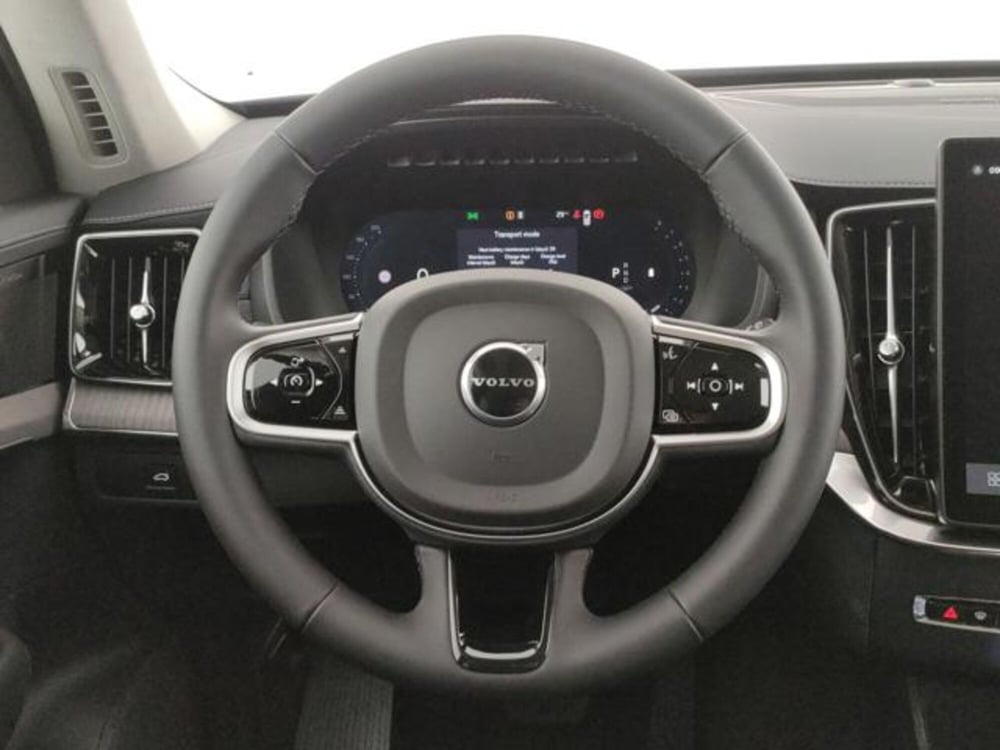 Volvo XC90 nuova a Modena (16)