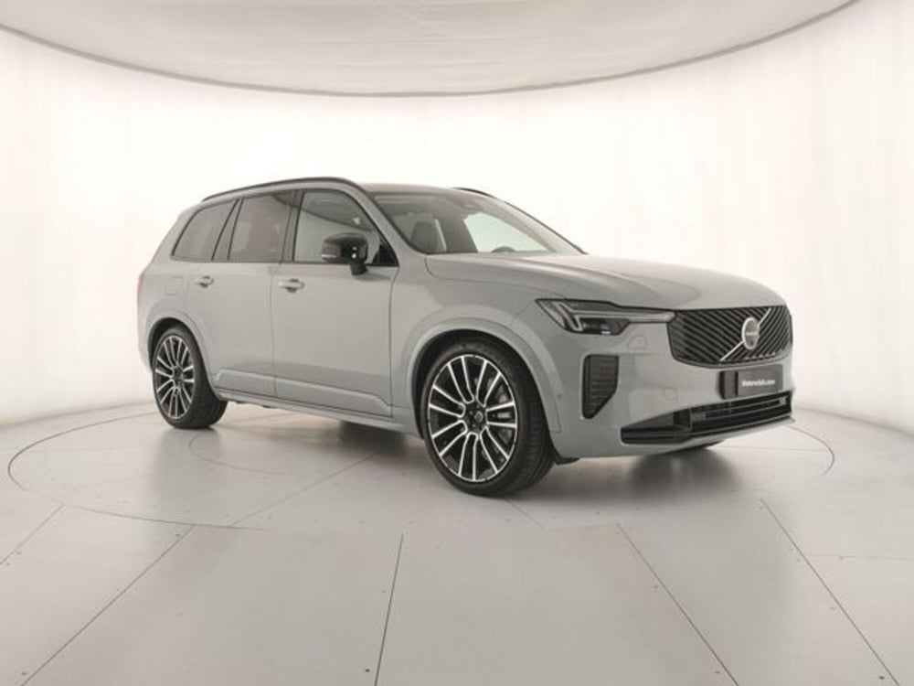 Volvo XC90 nuova a Modena (6)