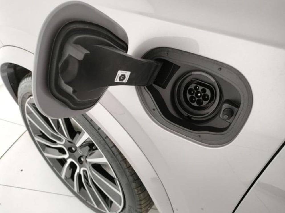 Volvo XC90 nuova a Modena (10)