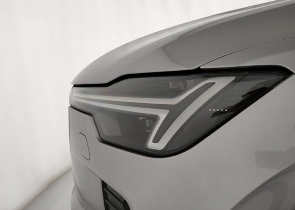 Volvo XC90 nuova a Modena (9)
