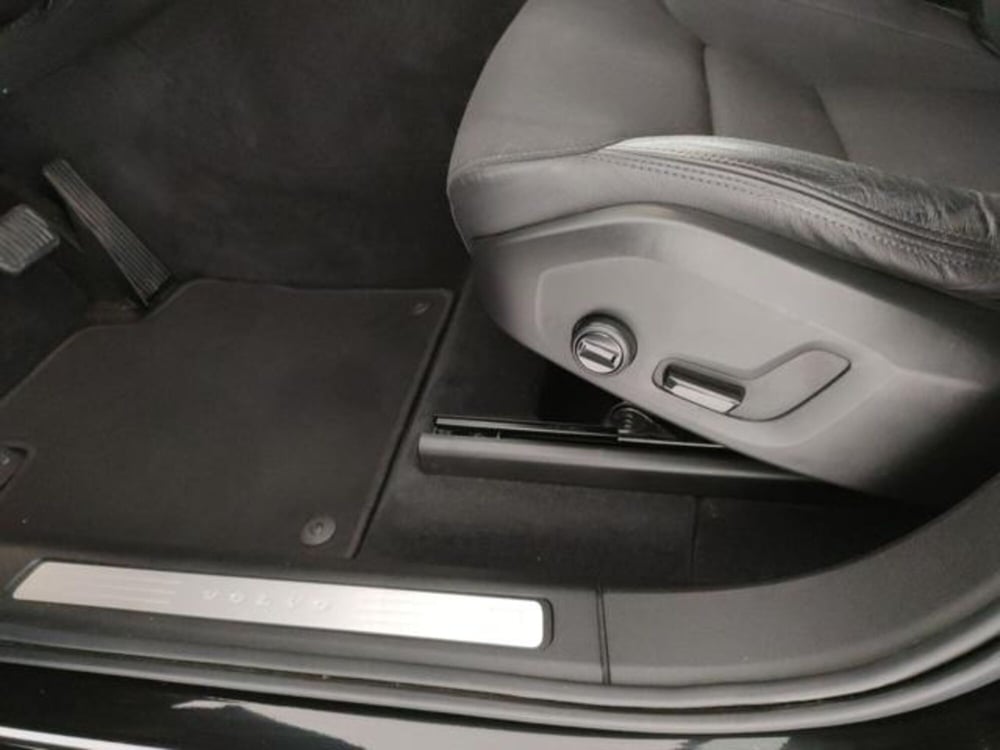 Volvo XC60 usata a Modena (12)