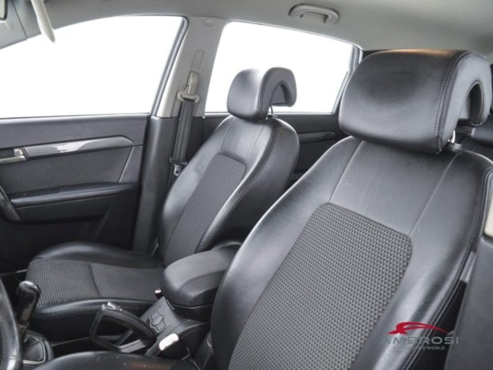 Chevrolet Captiva usata a Perugia (9)