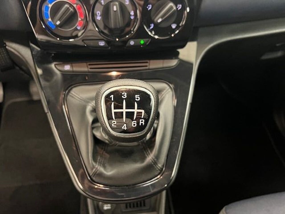 Lancia Ypsilon usata a Alessandria (11)