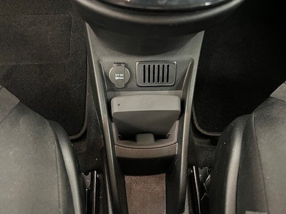 Lancia Ypsilon usata a Alessandria (12)