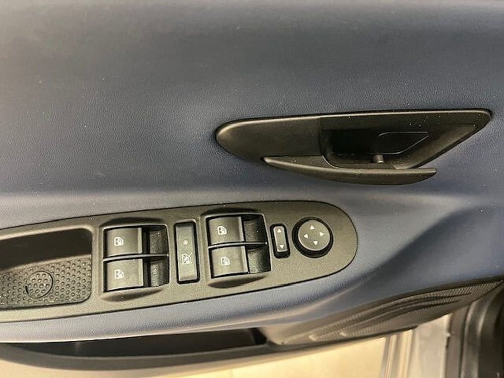 Lancia Ypsilon usata a Alessandria (16)
