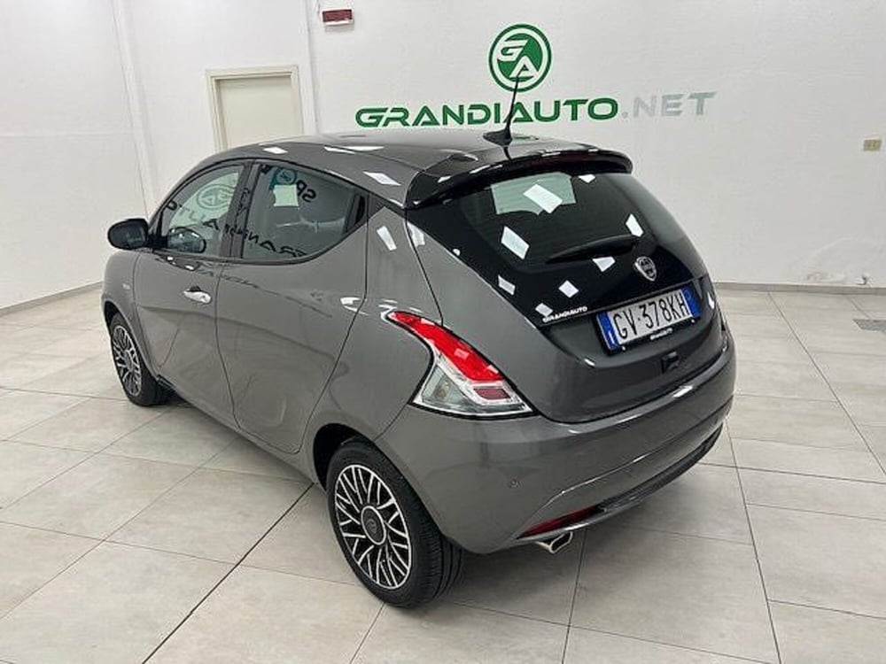 Lancia Ypsilon usata a Alessandria (3)