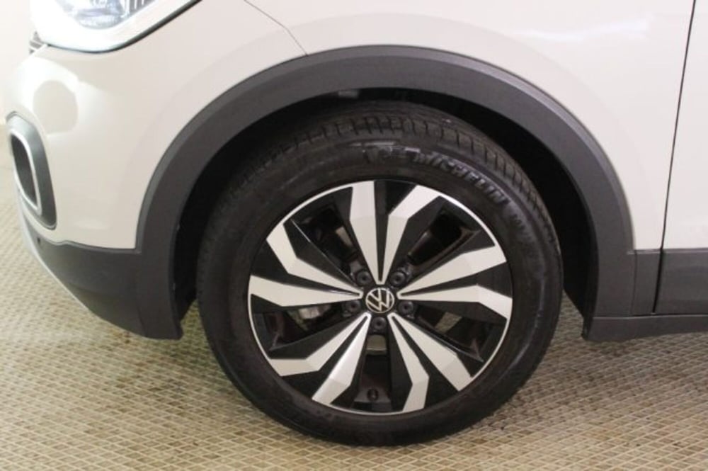 Volkswagen T-Cross usata a Novara (17)