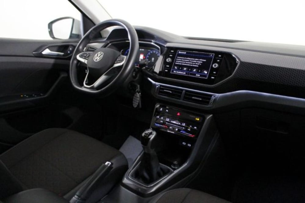 Volkswagen T-Cross usata a Novara (7)