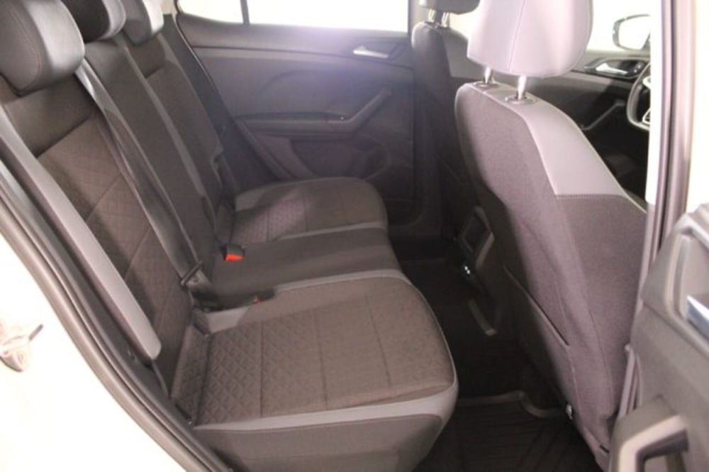 Volkswagen T-Cross usata a Novara (9)