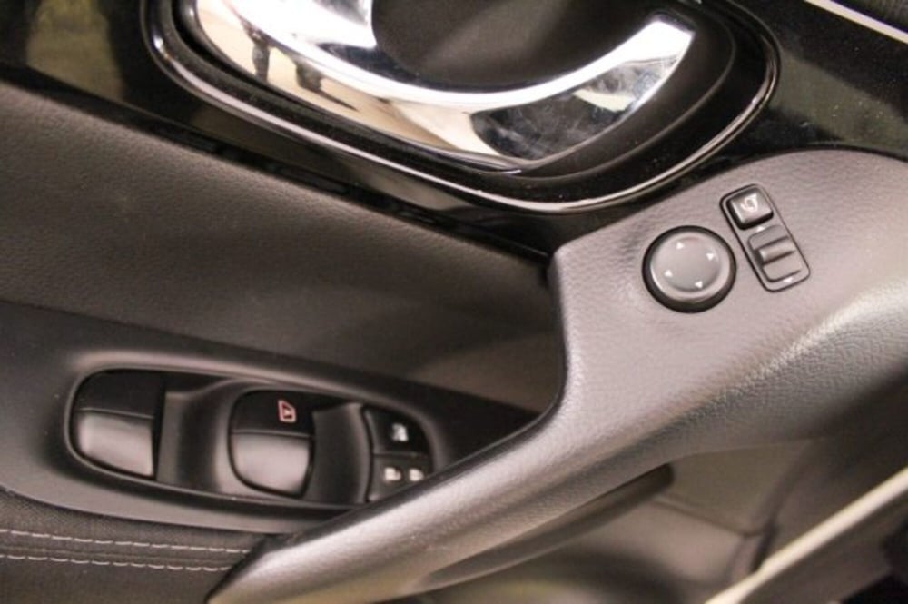 Nissan Qashqai usata a Novara (17)